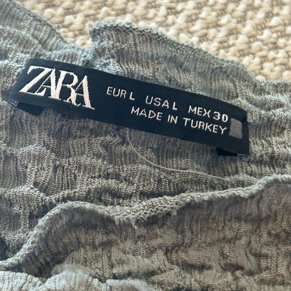 Zara Textured Sage Sleeveless Stretch Women’s Blouse with Ruffle Collar - Picture 4 of 11